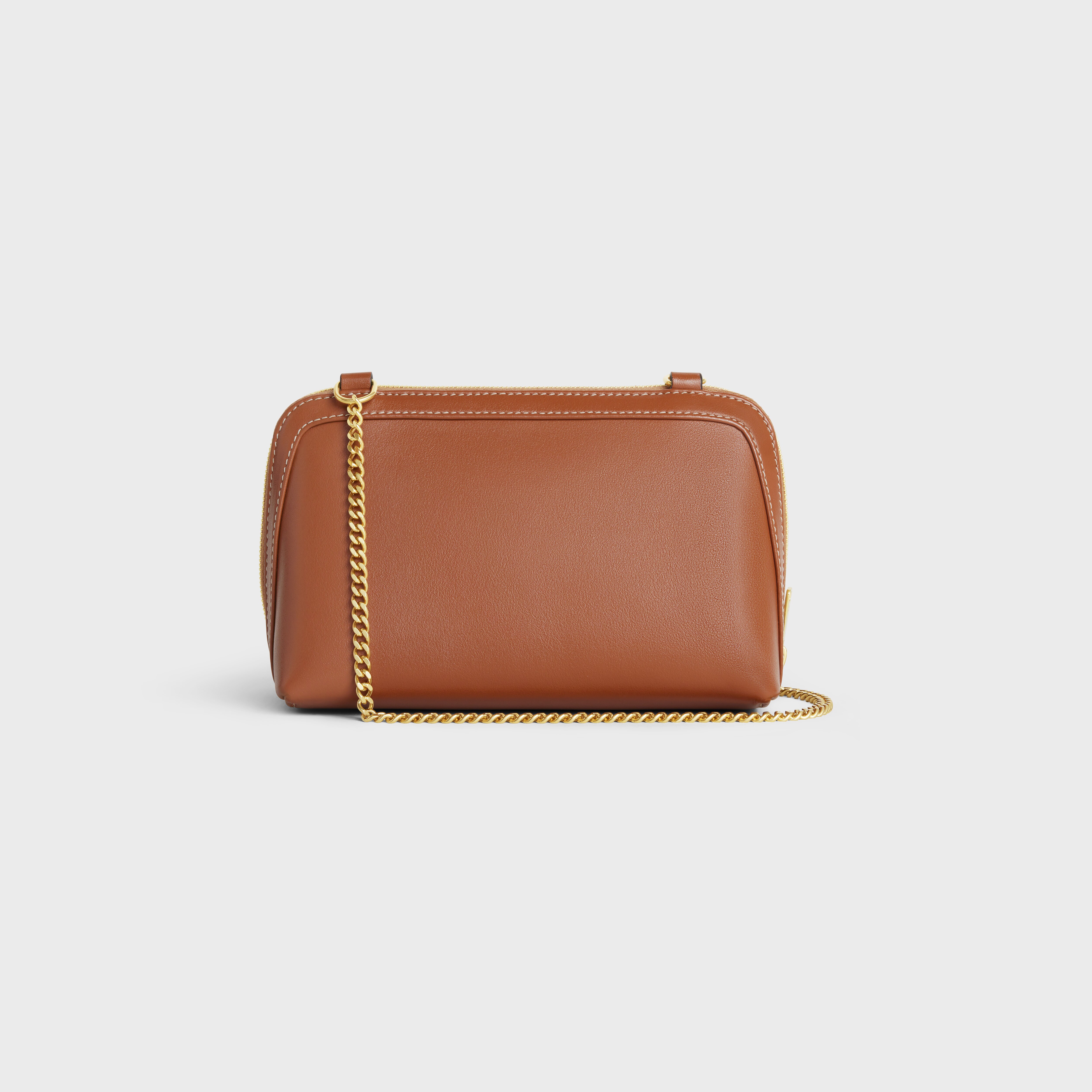 CLUTCH ON CHAIN CUIR TRIOMPHE IN SMOOTH CALFSKIN - TAN