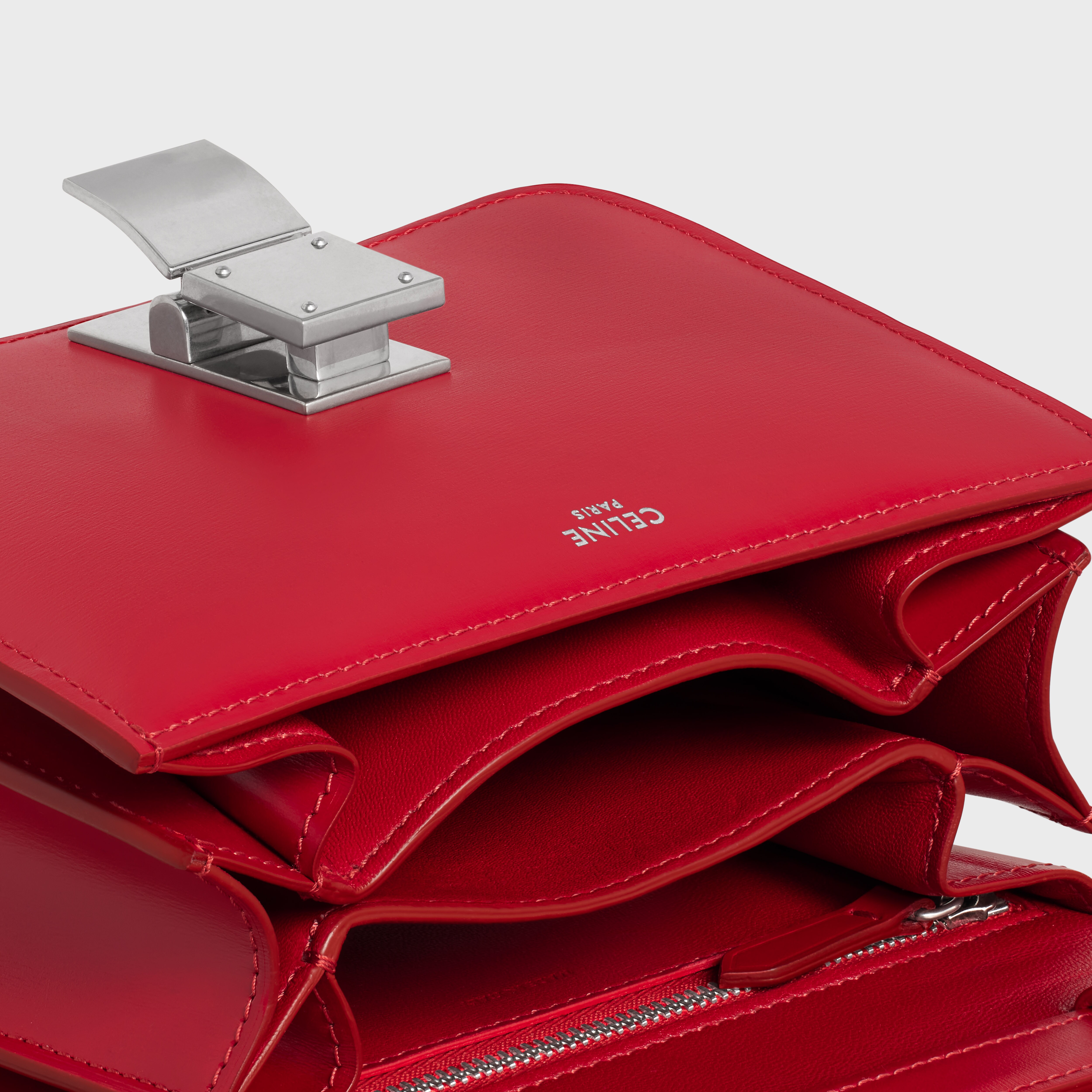 purses with red interior