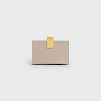 Tarjetero estilo acordeón de piel de becerro con textura granulada bicolor - Nude / limón - 390 RUE SAINT-HONORE - 2 | CELINE