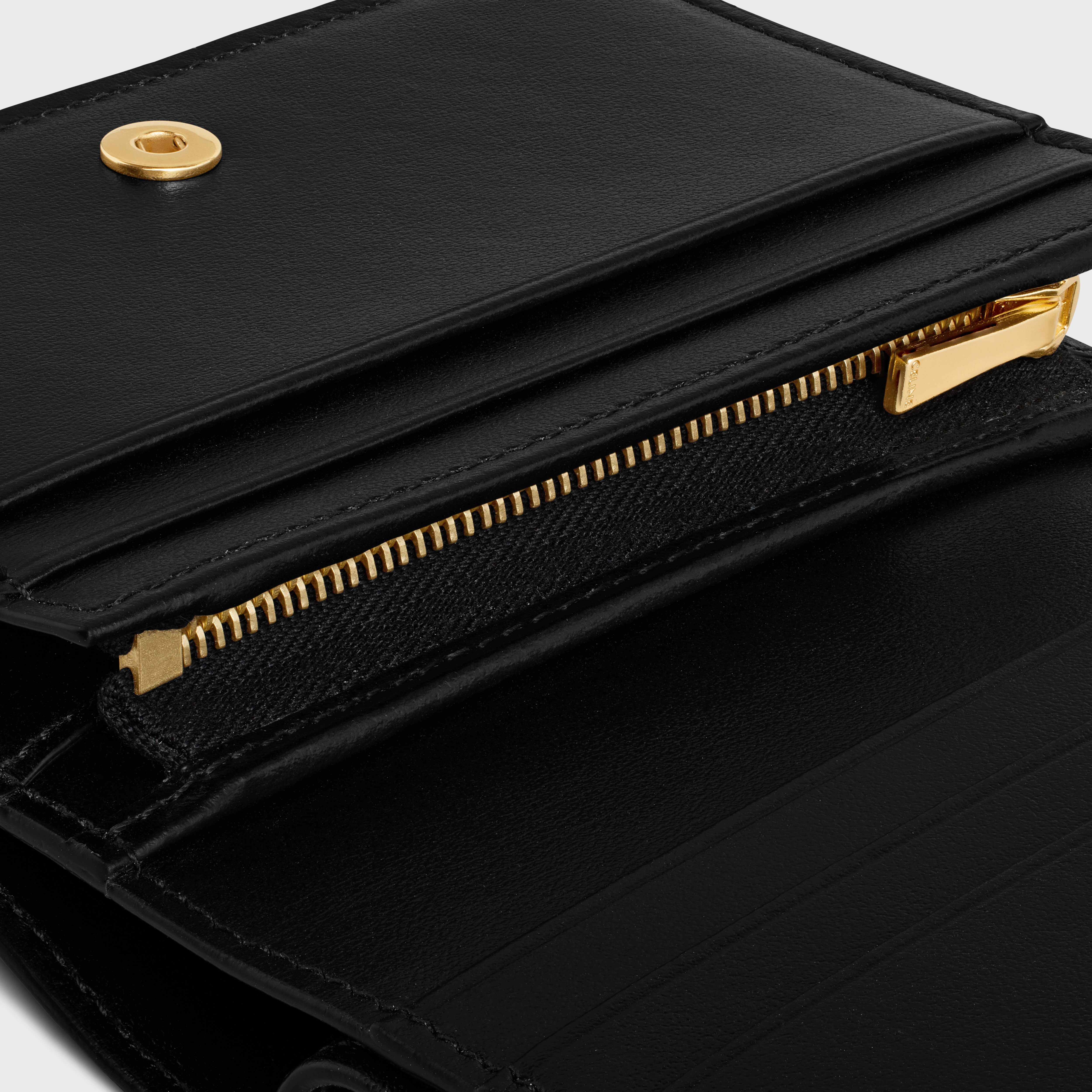 TRIOMPHE COMPACT WALLET IN SHINY CALFSKIN - BLACK