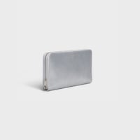 Cartera grande de piel de becerro laminada con textura granulada y cremallera - Plateado - 390 RUE SAINT-HONORE - 2 | CELINE