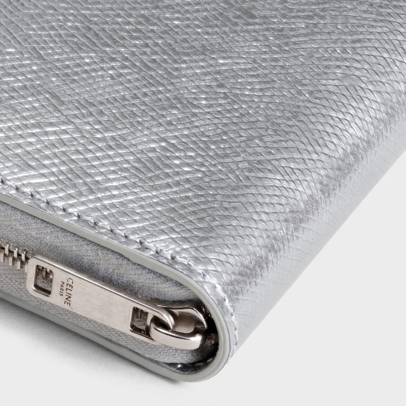 Large zipped wallet in Laminated grained calfskin | CELINE