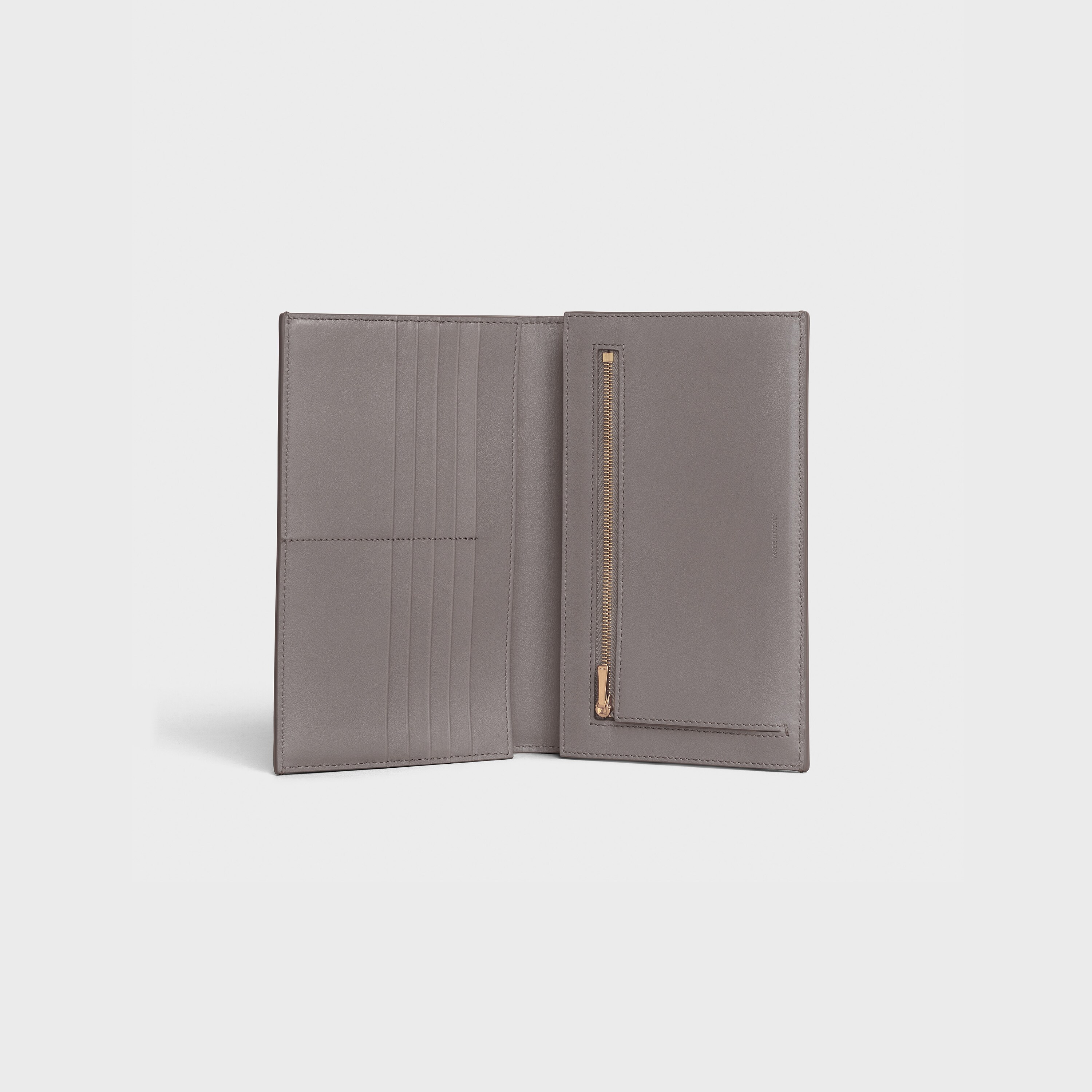 Large strap wallet in Grained calfskin CELINE Official site