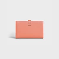 Cartera grande de piel de becerro con textura granulada y correa - Terracota - 390 RUE SAINT-HONORE - 2 | CELINE