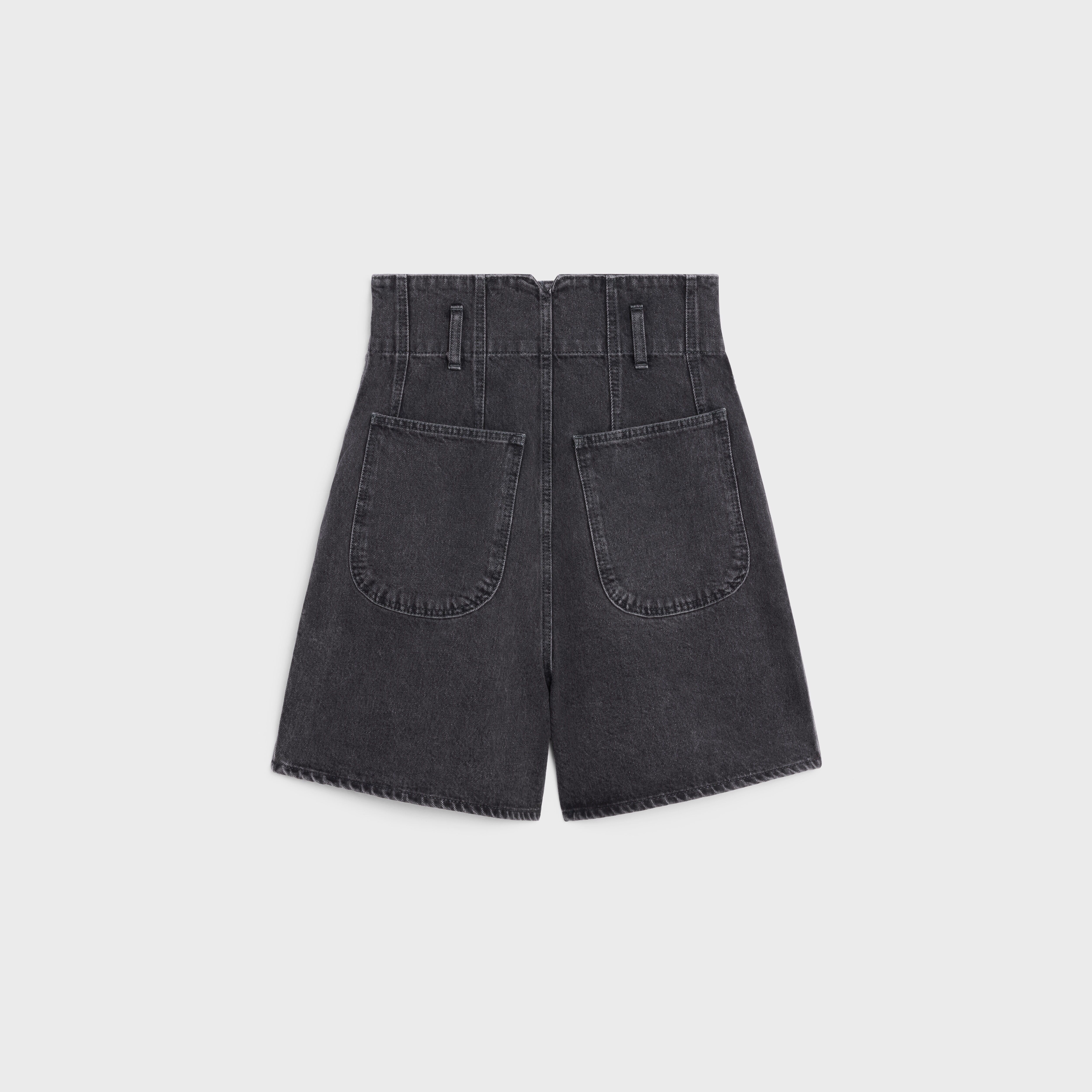 JUMBO SHORTS IN CHARCOAL WASH 
