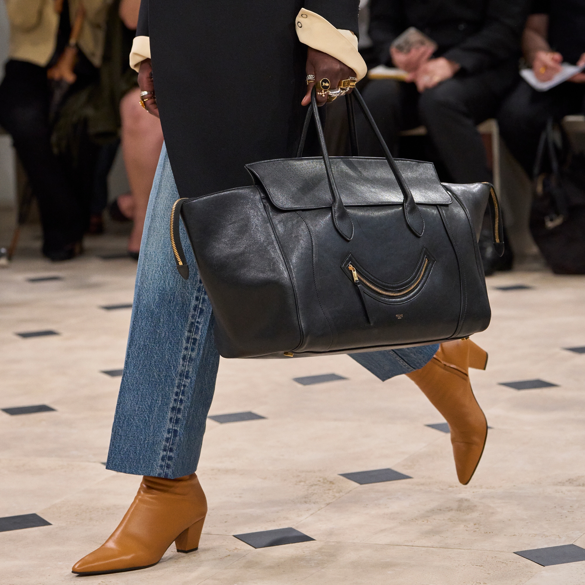 CELINE パーティーバッグ ブラック Celine's Spring 2026 bags are here to haunt your dreams—in