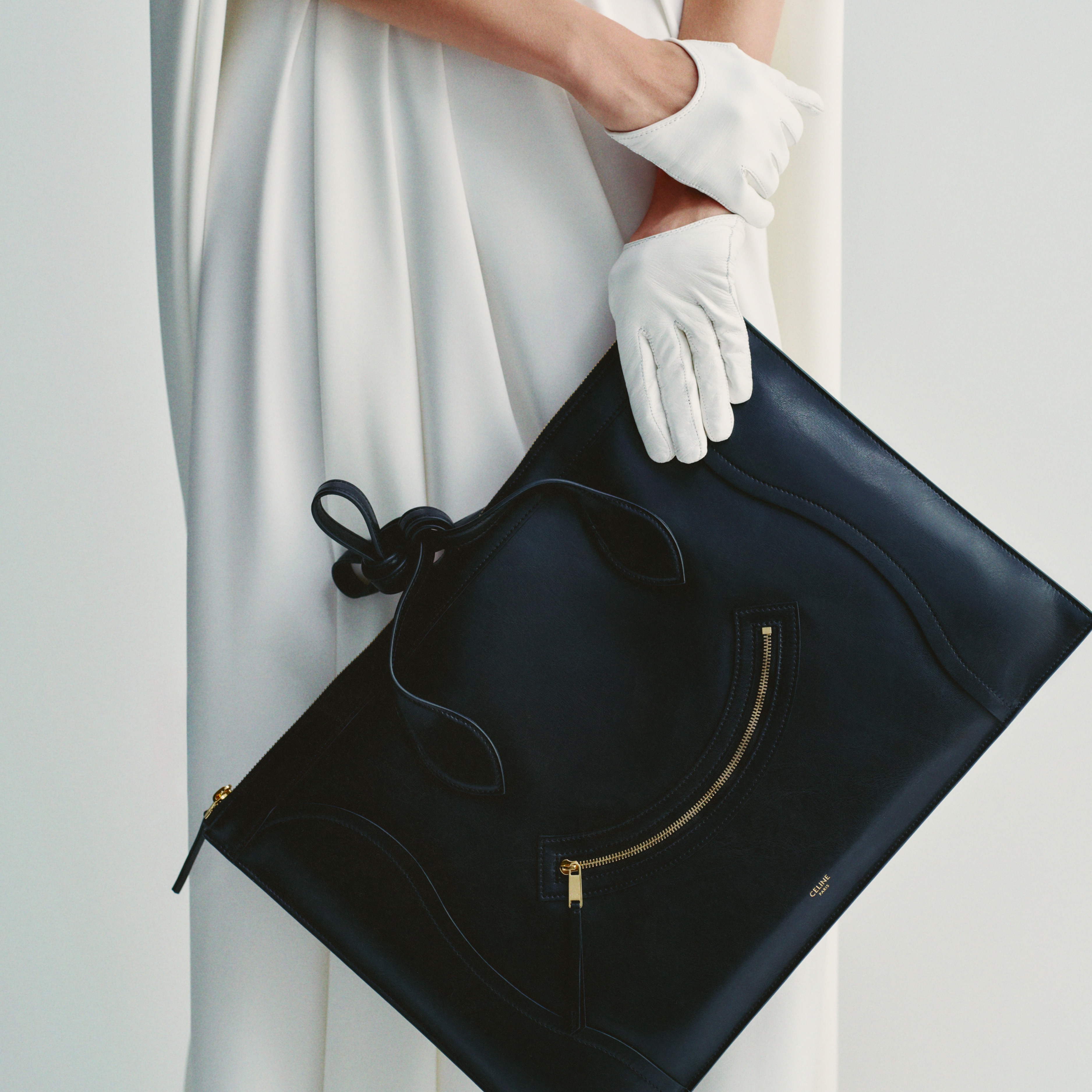 CELINE バッグ 楽天市場】CELINE セリーヌ かごバッグ Teen Triomphe ティーン