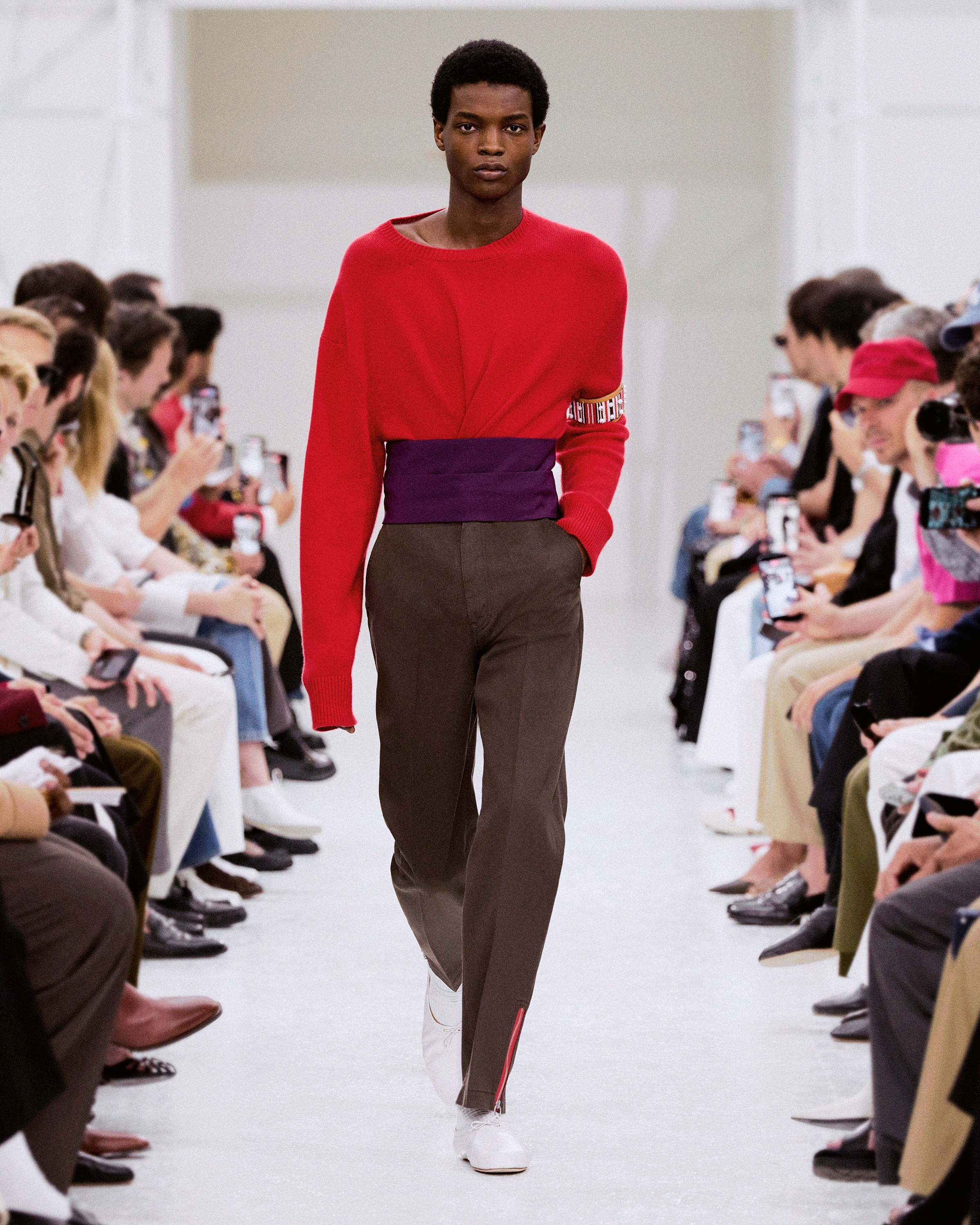 RUNWAY LOOKS - 12