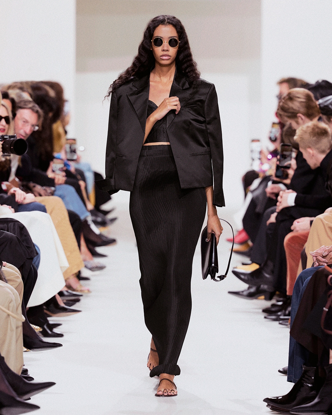 LOOK24