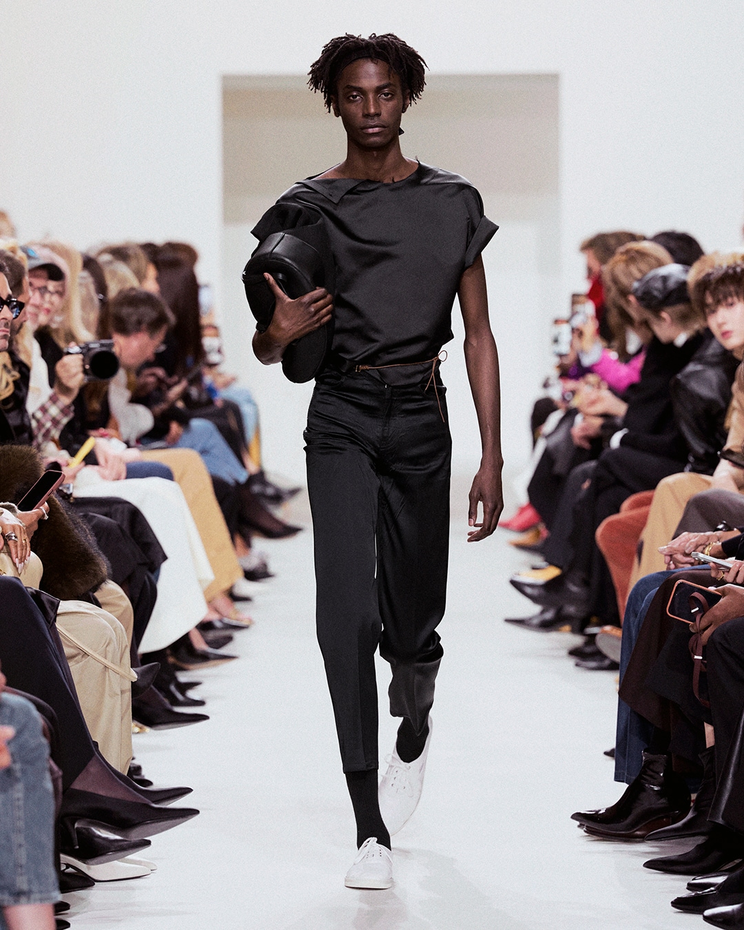LOOK34