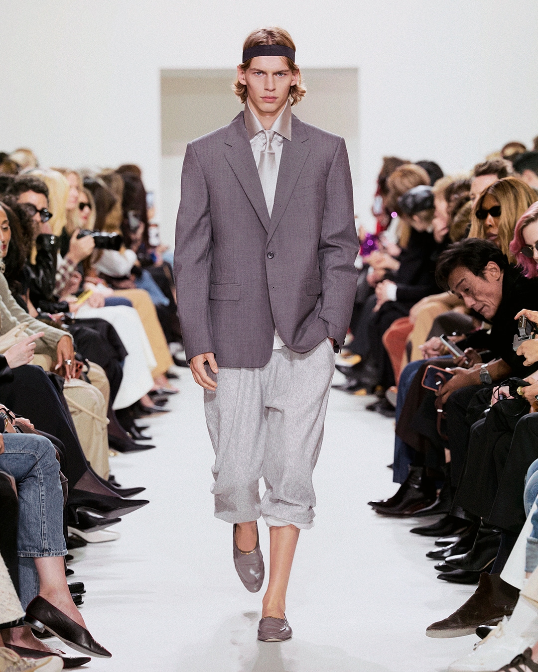 LOOK37