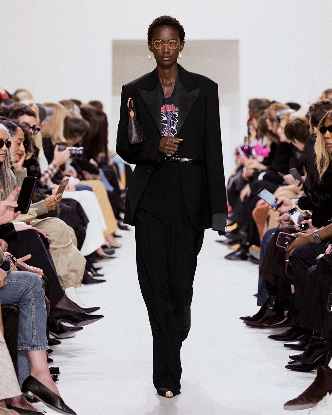 LOOK40