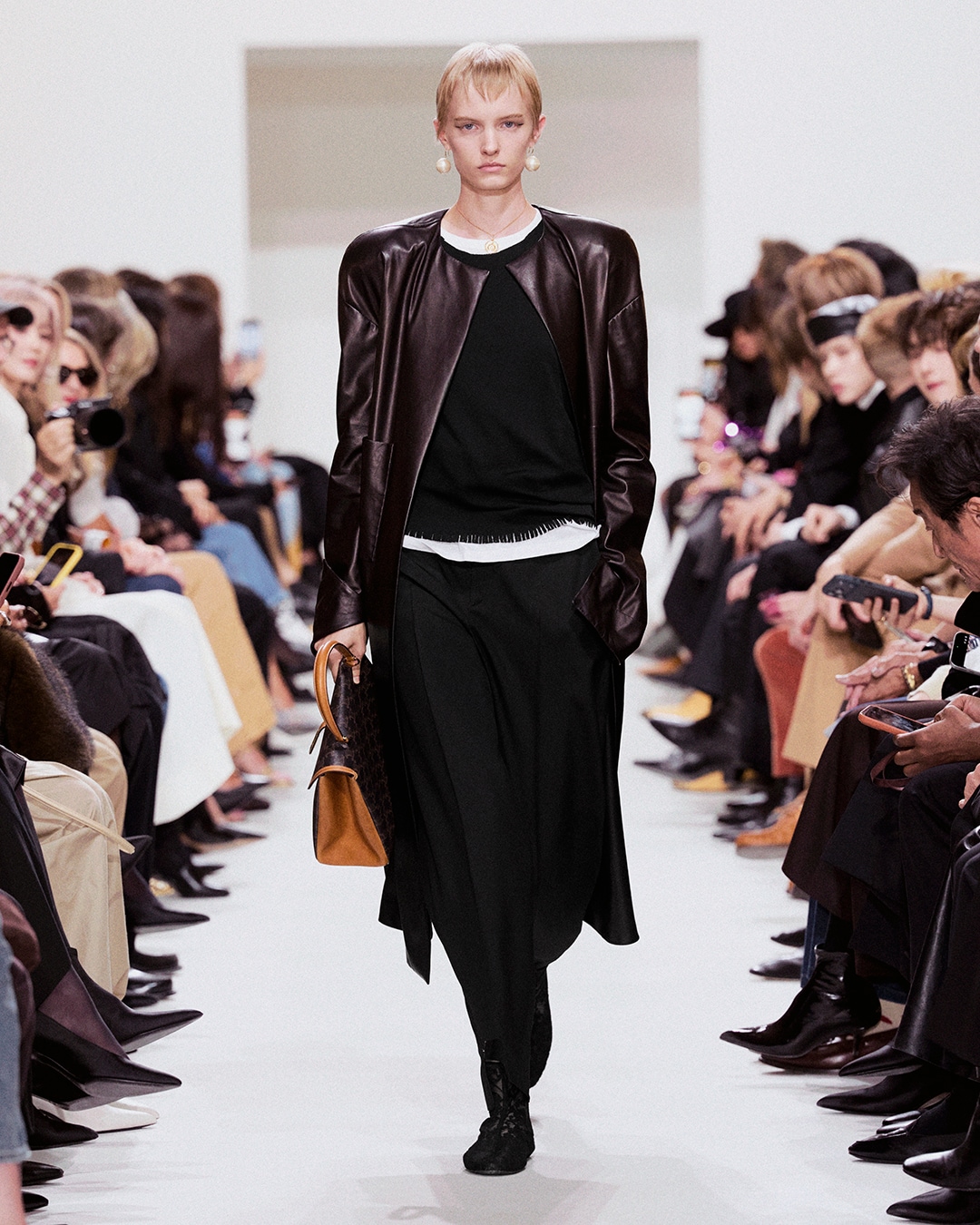 LOOK10