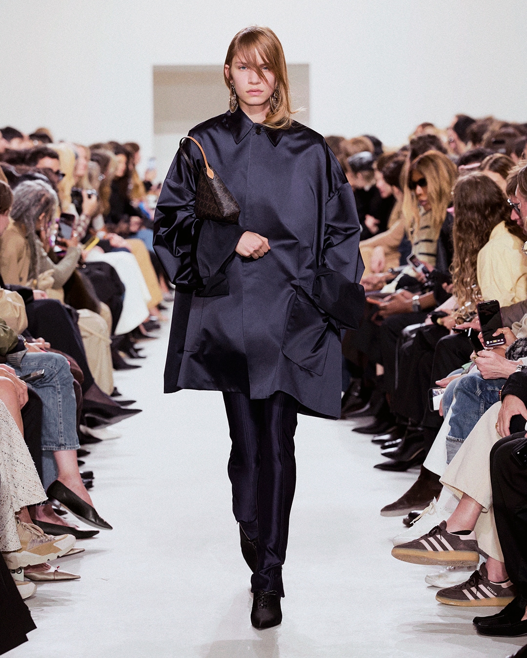 LOOK15