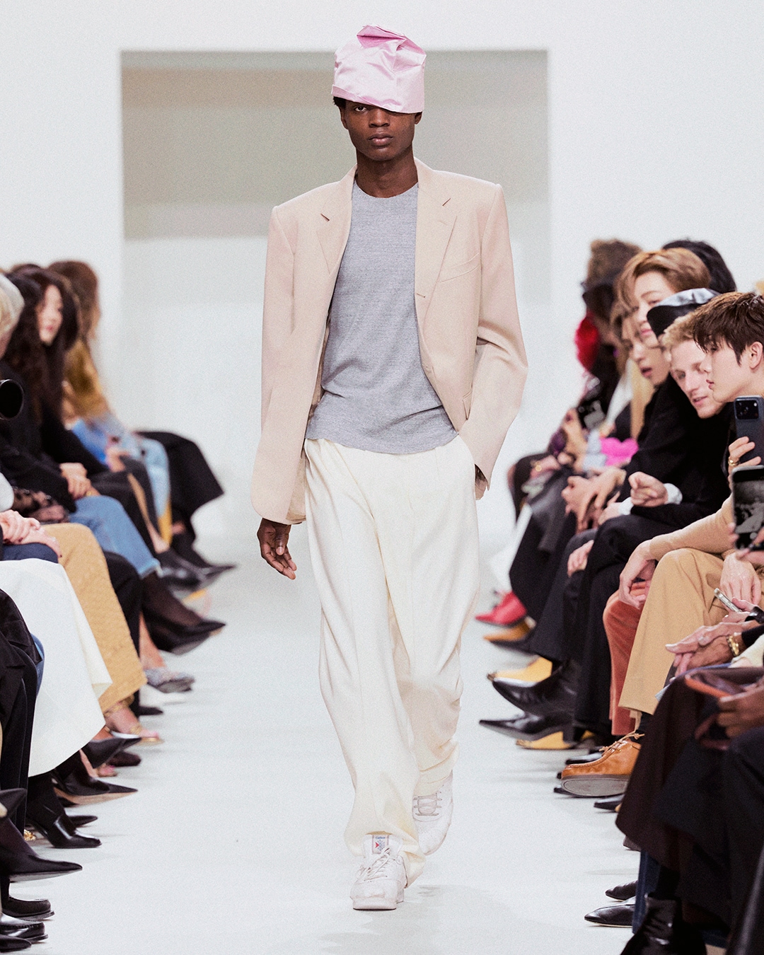 LOOK11