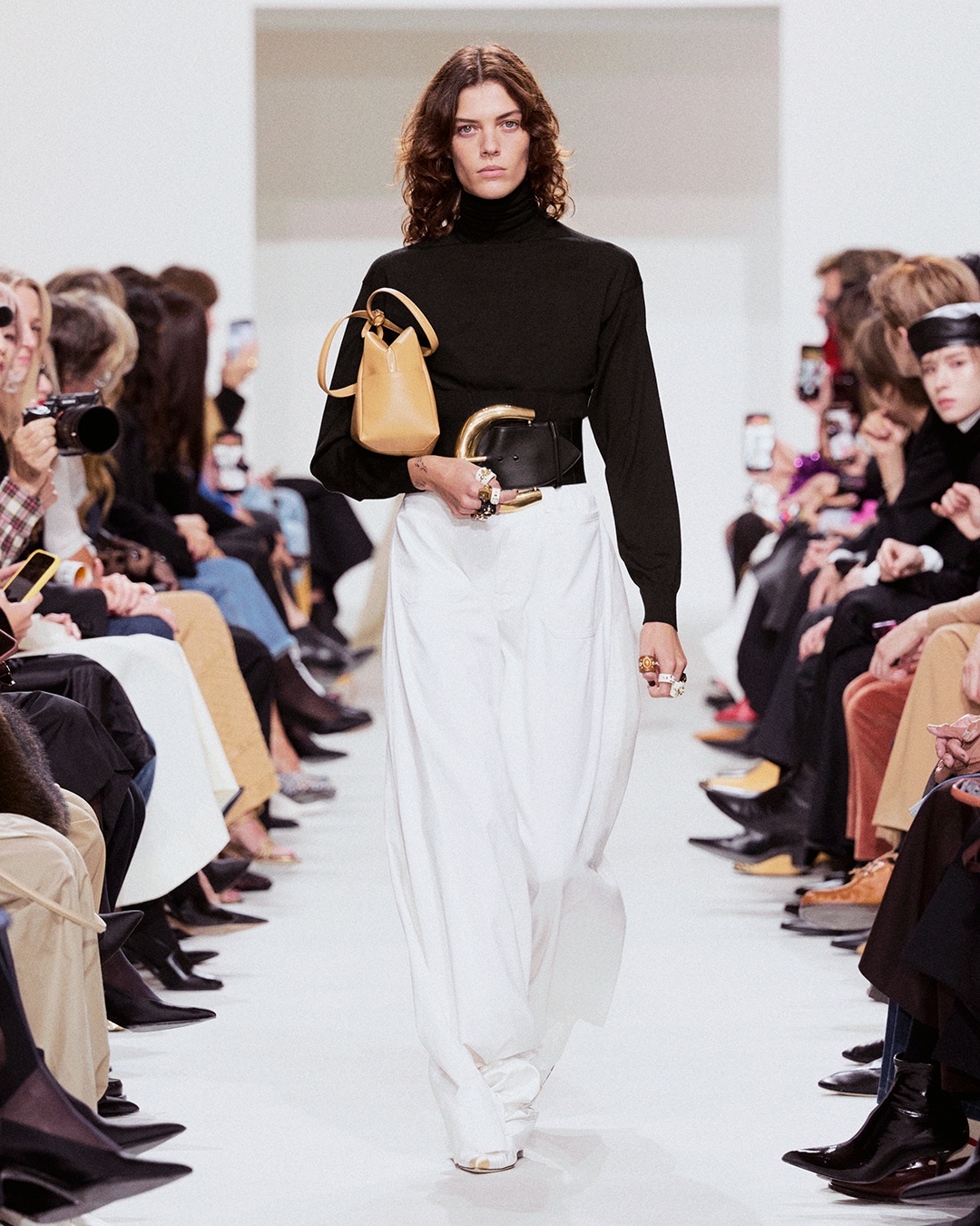 LOOK13