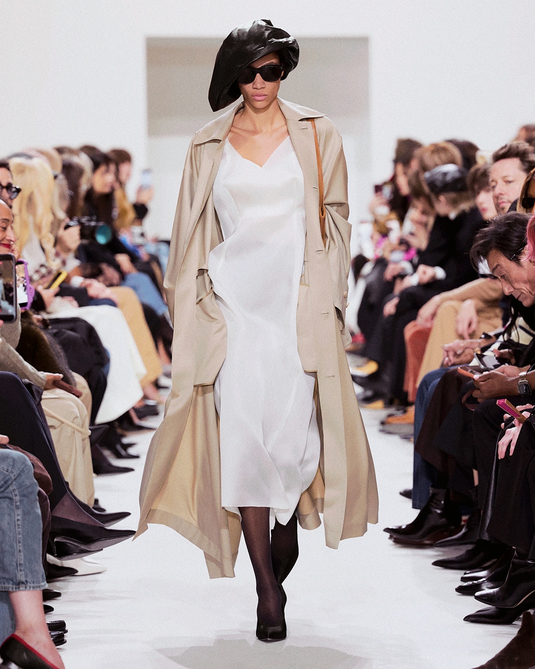 LOOK14