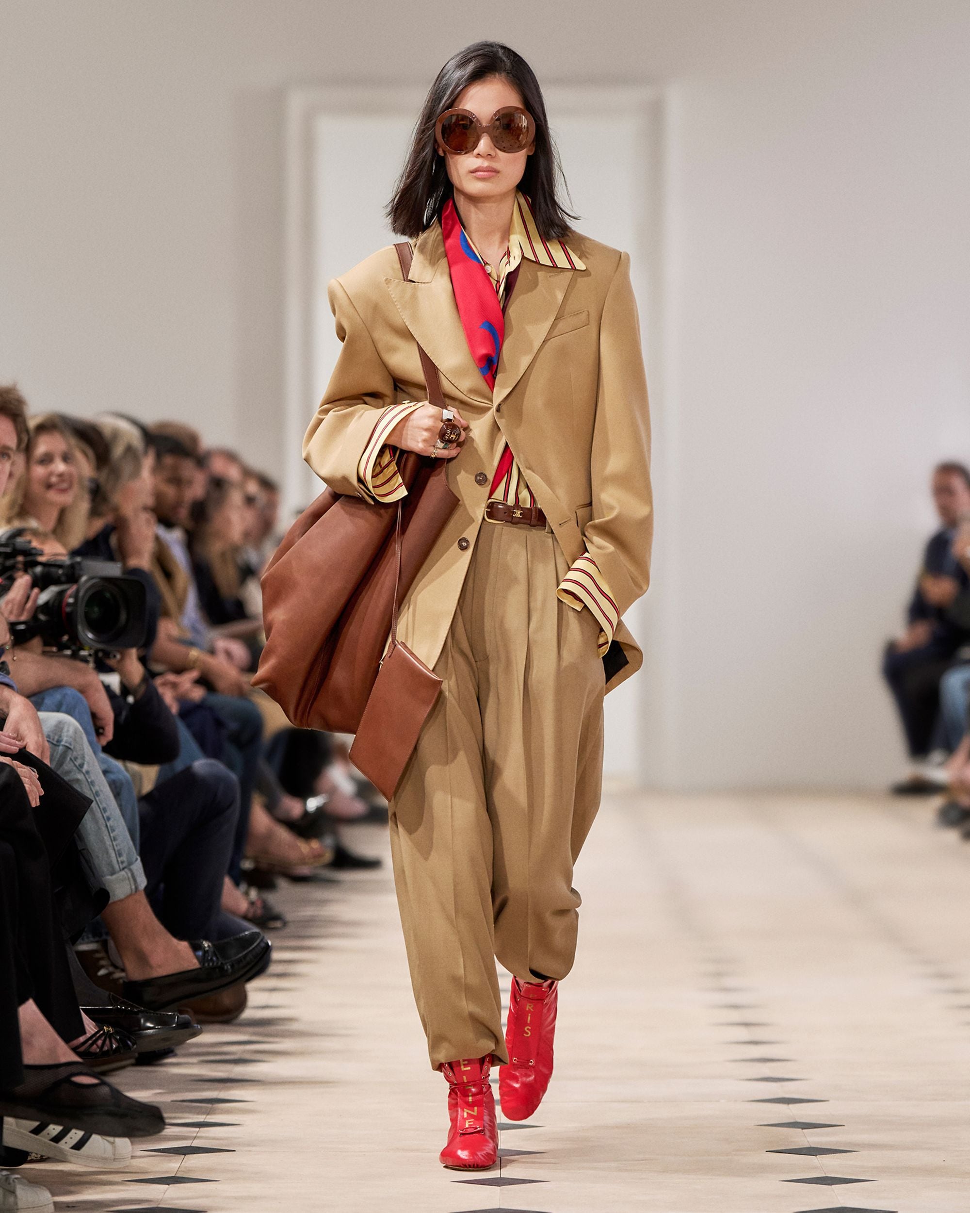 CELINE RUNWAY LOOKS - SPRING 2026 COLLECTION | CELINE