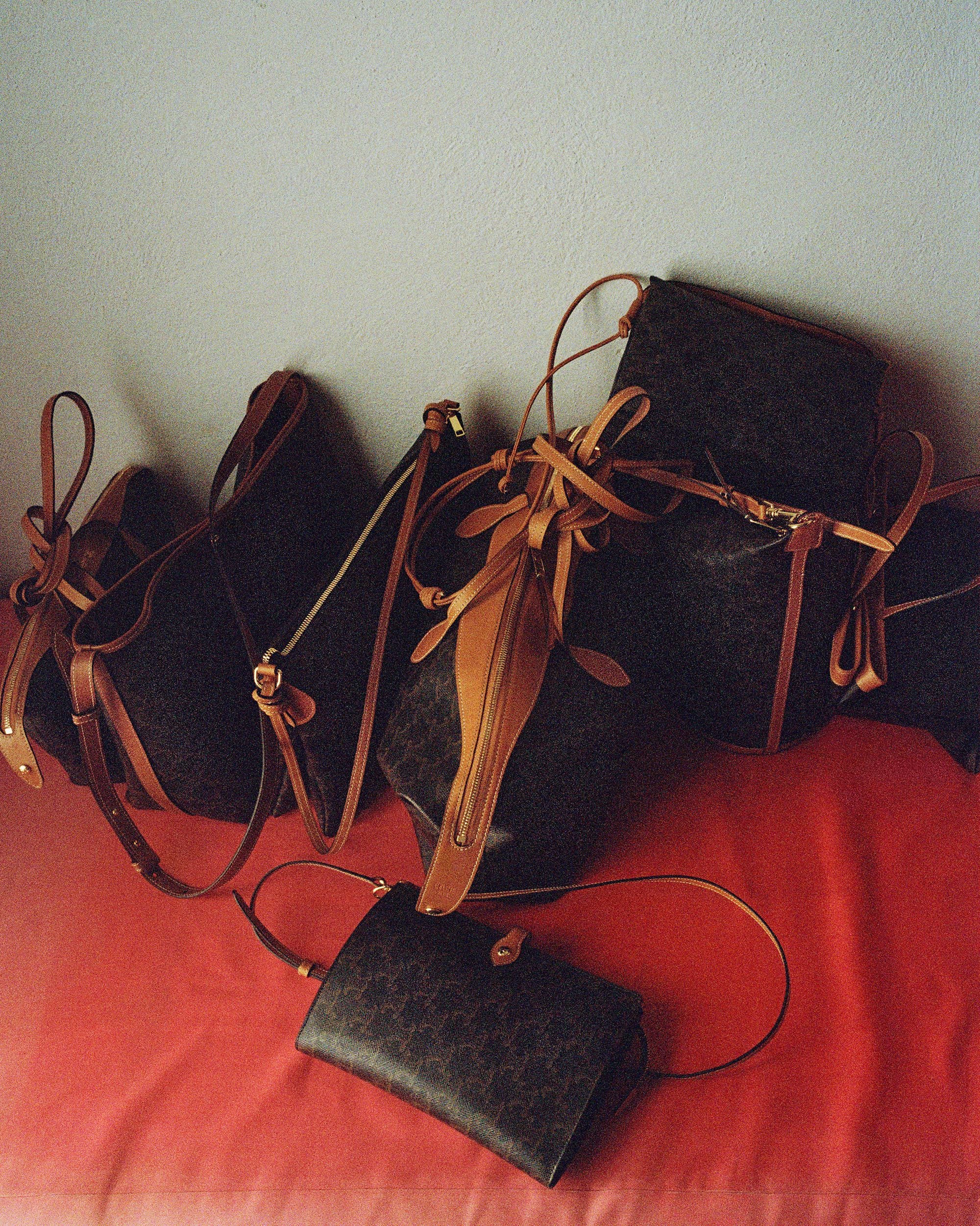 ショルダーバッグ - レディース ハンドバッグ - レッド | CELINE